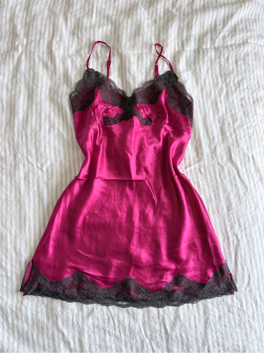NWT Gold Hawk 100% Silk Magenta Lace-Trim Slip Dress
